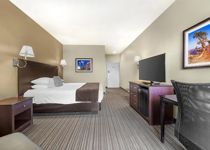 Western Hotel 3*